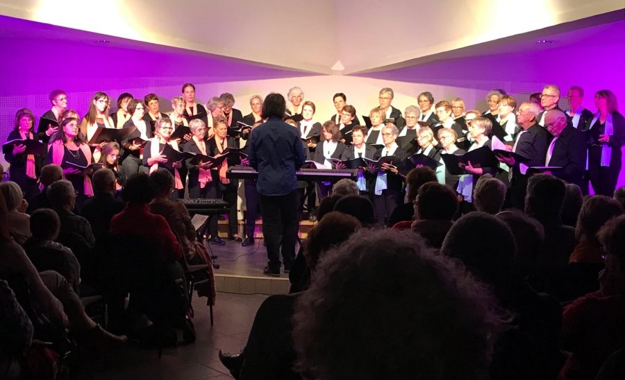 La chorale Crussolyre au temple de Guilherand-Granges